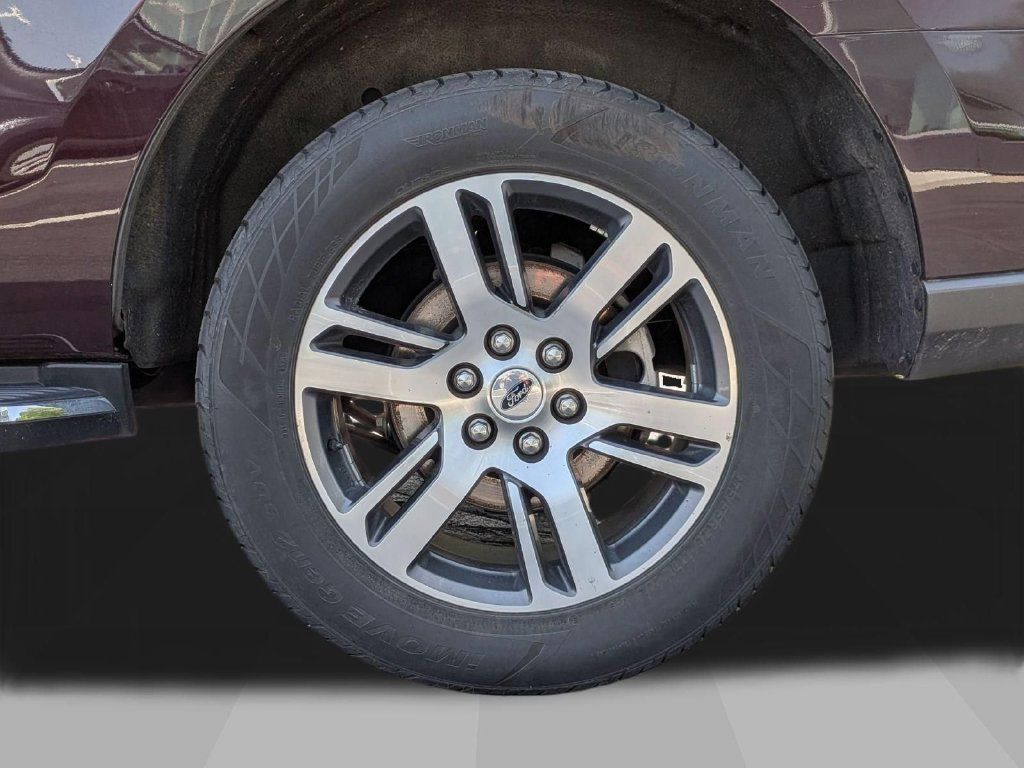 Used 2023 Ford Expedition Limited AWD/4WD image 11