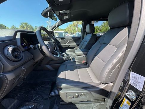 New 2026 Chevrolet Colorado Trail Boss AWD/4WD image 13