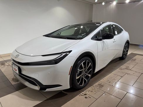 New 2026 Toyota Prius Plug-In Hybrid FWD image 1