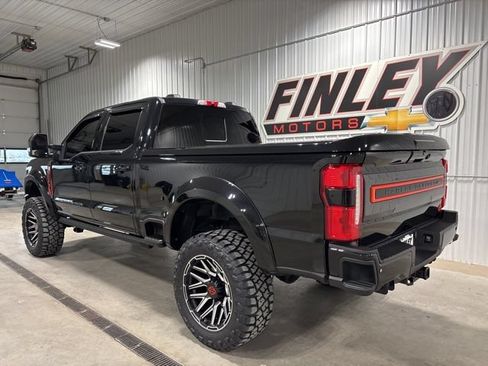 Used 2023 Ford F250 Lariat w/ Lariat Ultimate Package AWD/4WD image 10