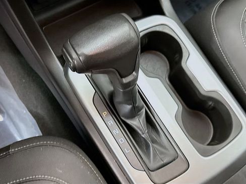 Used 2021 Chevrolet Colorado ZR2 w/ Colorado ZR2 Bison Edition image 19