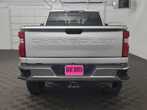 Used 2021 Chevrolet Silverado 2500 LT w/ Convenience Package image 9