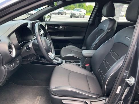 Used 2022 Kia Forte GT-Line w/ GT-Line Premium Package FWD image 10