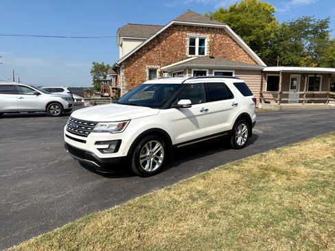 Used 2016 Ford Explorer Limited w/ Equipment Group 301A image 1