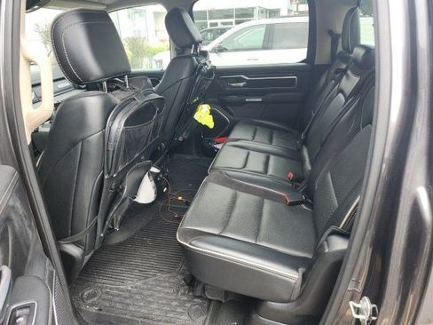 Used 2021 RAM 1500 Laramie AWD/4WD image 5