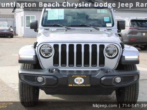 Used 2021 Jeep Wrangler Unlimited Sahara image 2