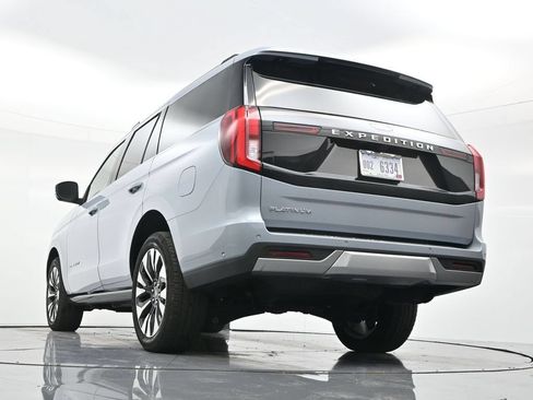 Used 2025 Ford Expedition Platinum w/ Driver's Package AWD/4WD image 51