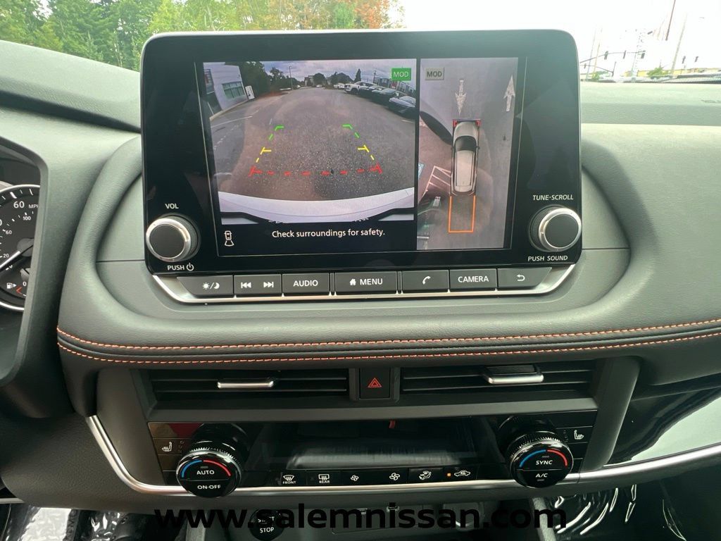 Certified 2026 Nissan Rogue SV AWD/4WD image 12