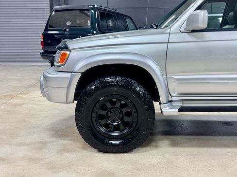 Used 2000 Toyota 4Runner Limited AWD/4WD image 13