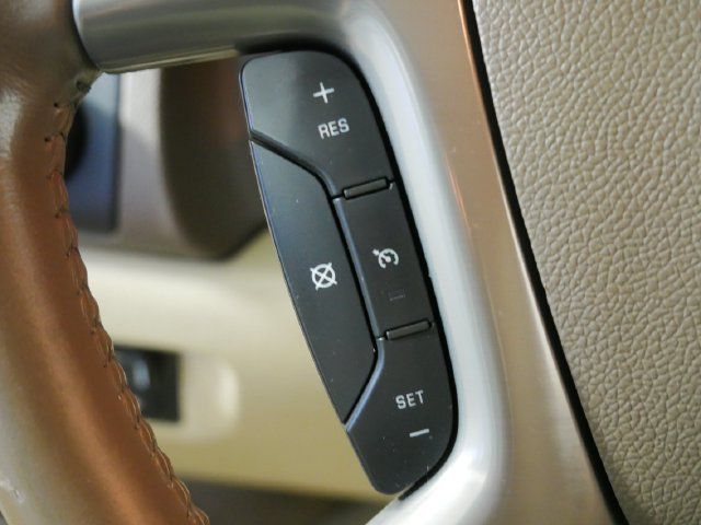 Used 2011 Chevrolet Suburban LTZ AWD/4WD image 26