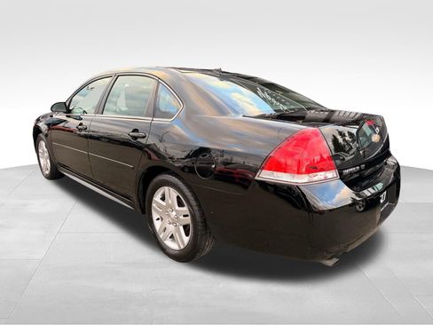 Used 2016 Chevrolet Impala LT FWD image 3
