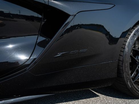 Used 2023 Chevrolet Corvette Z06 RWD image 34