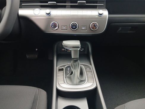 New 2026 Hyundai Kona SE image 11