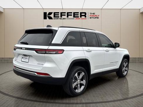 New 2025 Jeep Grand Cherokee Limited image 5