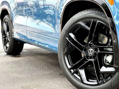 New 2026 Volkswagen Tiguan SE R-Line