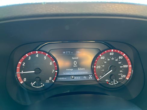 Used 2024 Nissan Frontier PRO-4X w/ Off-Road Protection Package image 14