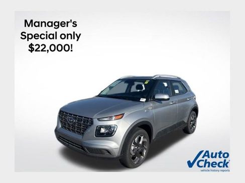 Used 2026 Hyundai Venue SEL FWD image 1