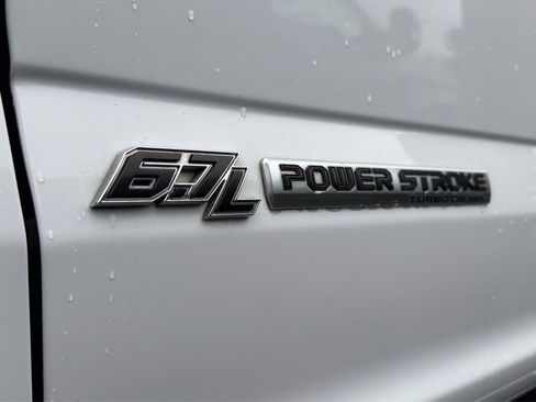 Used 2022 Ford F250 Lariat image 10