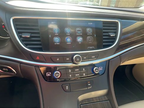 Used 2017 Buick LaCrosse Preferred image 17