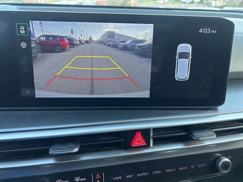 Certified 2024 Kia Sorento S w/ Panoramic Sunroof Package image 21