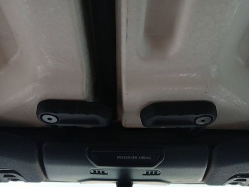 Used 2021 Jeep Wrangler Willys image 7