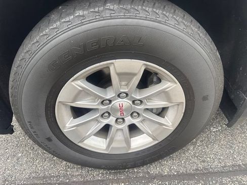 Used 2023 GMC Sierra 1500 SLE AWD/4WD image 4