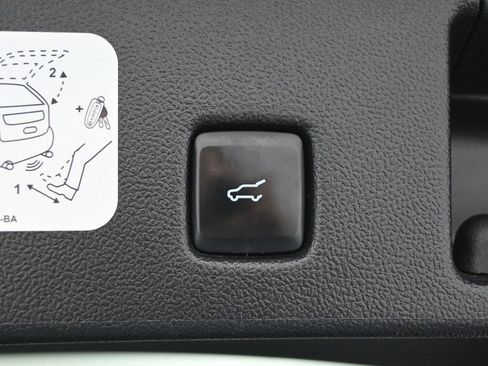 Used 2020 Ford Escape SEL image 26