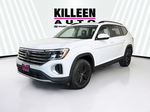 Used 2024 Volkswagen Atlas SE FWD image 3