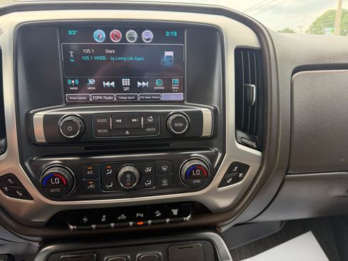 Used 2018 GMC Sierra 2500 SLT w/ Duramax Plus Package AWD/4WD image 16