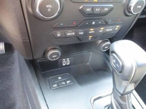 Used 2019 Ford Ranger XLT w/ Equipment Group 301A Mid image 12