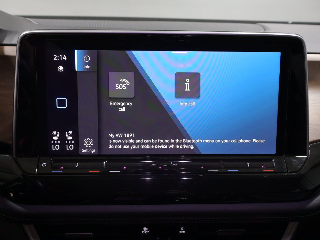 Used 2025 Volkswagen Atlas SE AWD/4WD image 30