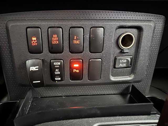 Used 2014 Toyota FJ Cruiser 4WD w/ Upgrade Package image 11