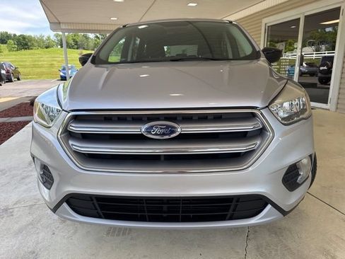 Used 2017 Ford Escape SE FWD image 13
