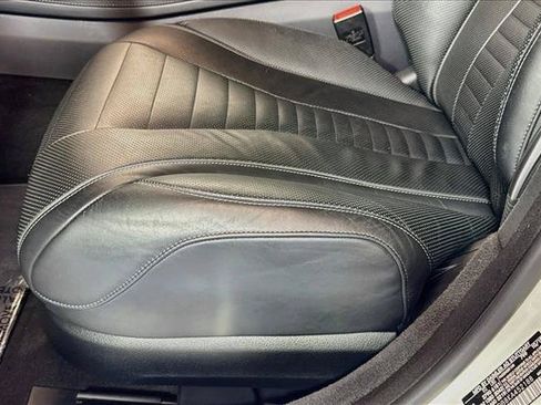 Used 2019 Mercedes-Benz S 560 Sedan image 18