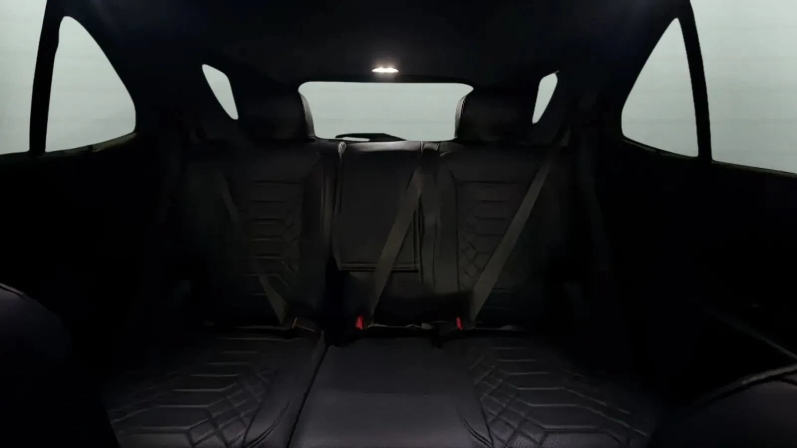Used 2018 Chevrolet Equinox LT FWD image 18
