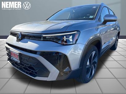 New 2025 Volkswagen Taos SE