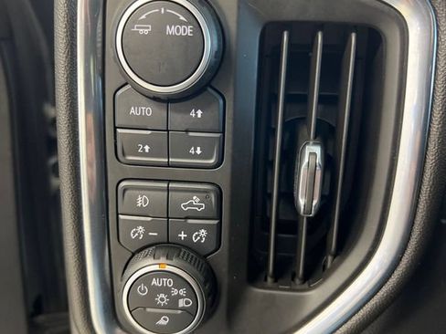 Used 2020 Chevrolet Silverado 1500 LT w/ All-Star Edition AWD/4WD image 17