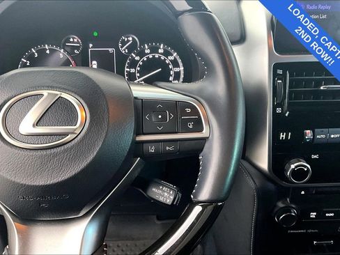 Used 2023 Lexus GX 460 Premium w/ Accessory Package image 28