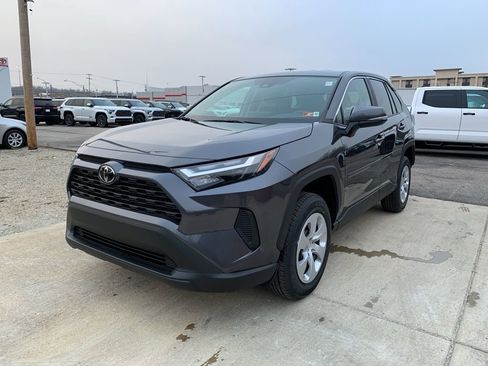 New 2025 Toyota RAV4 LE image 7
