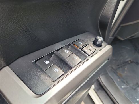 Used 2022 Toyota Tacoma SR5 image 13