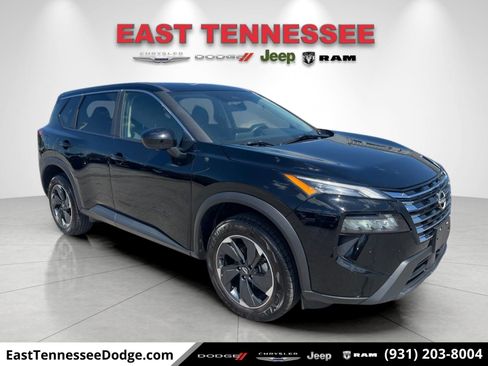 Used 2025 Nissan Rogue SV AWD/4WD image 1