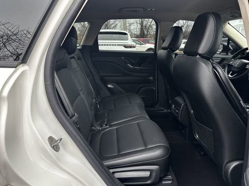 Certified 2024 Lincoln Corsair AWD w/ Equipment Group 101A image 37