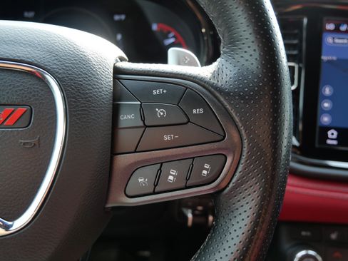 Used 2021 Dodge Durango R/T w/ Technology Group AWD/4WD image 28