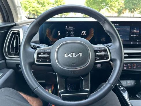 Certified 2024 Kia Sorento S FWD image 41