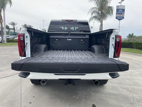 Used 2025 GMC Sierra 2500 Denali Ultimate w/ Max Trailering Package image 27