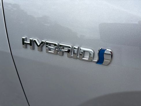 Used 2019 Toyota RAV4 XSE w/ XSE Weather Package AWD/4WD image 3