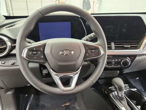 Used 2025 Chevrolet Trax ACTIV w/ Driver Confidence Package image 25