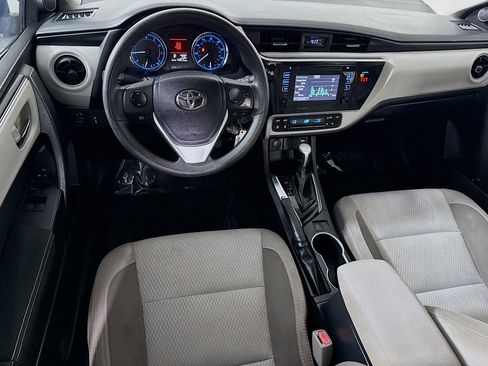 Used 2018 Toyota Corolla L image 17