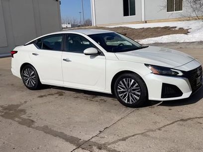 Used 2023 Nissan Altima 2.5 SV