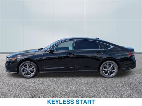 Used 2023 Honda Accord EX image 10